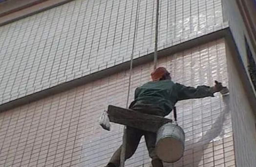 怀化市卫生间漏水维修公司分享下怀化市外墙防水的必要性。
