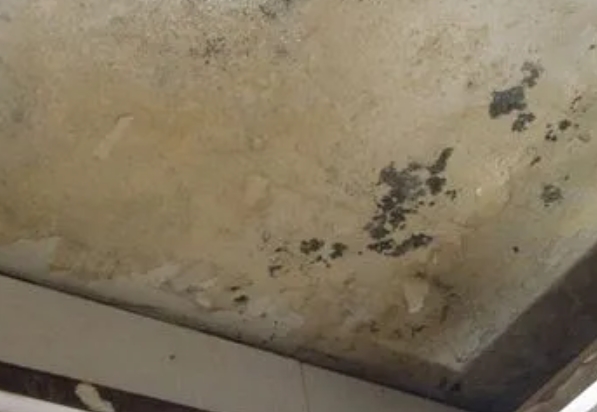 怀化市阳台漏水维修公司分享下怀化市卫生间渗水维修需要注意哪些问题。